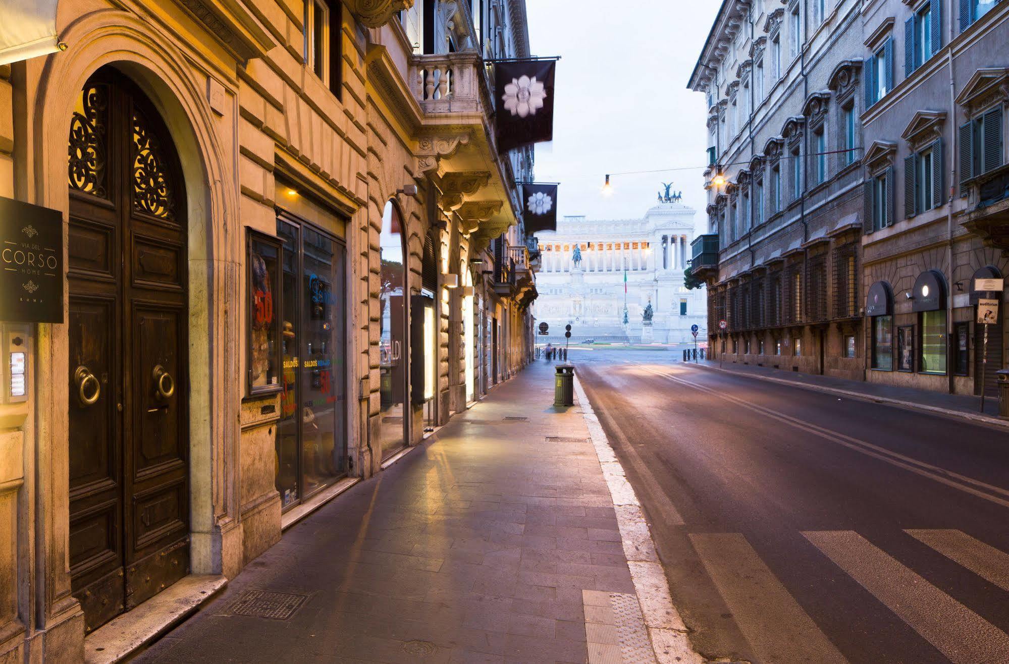 Couette-café Via Del Corso 3*